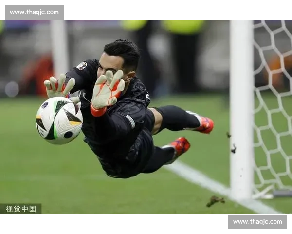 门将神扑力挽狂澜一夫当关改写比赛命运的九十分钟史诗之夜全场沸腾